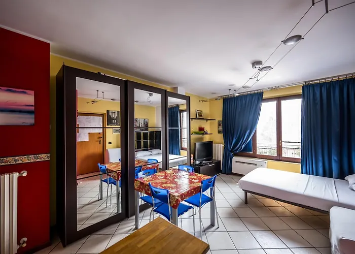 Cozy Rogoredo Next To The Metro And Train Station Lejlighed